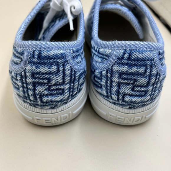 Fendi Blue and White Sneakers - Picture 4 of 4